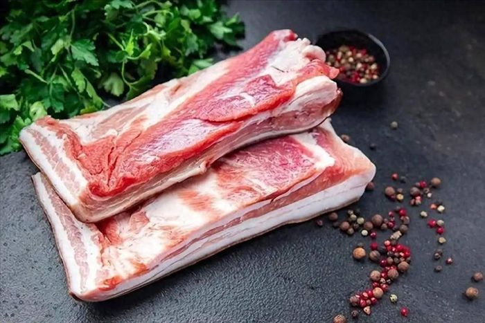 Không nên ăn quá nhiều thịt ba chỉ
