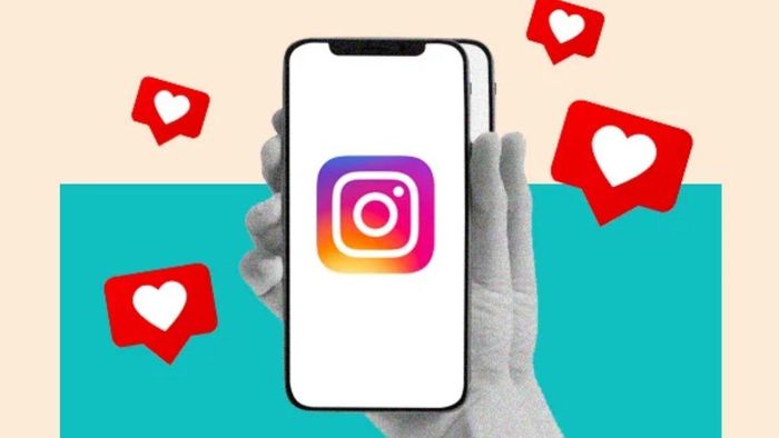Instagram – Lướt không ngừng, pin tụt không phanh. Ảnh minh họa.