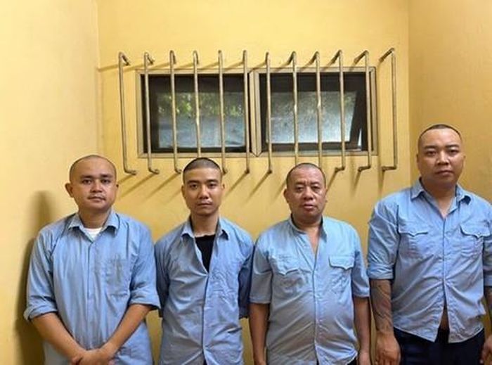 Công an TP Hà Nội vừa triệt phá ổ nhóm đánh bạc dưới hình thức cá độ bóng đá mùa World Cup, do Trần Trung Hiếu (trú tại 54 đường Yên Phụ, phường Ba Đình, Hà Nội) cầm đầu