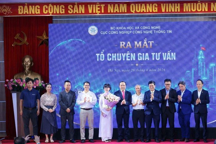 Các thành viên tổ chuyên gia tư vấn