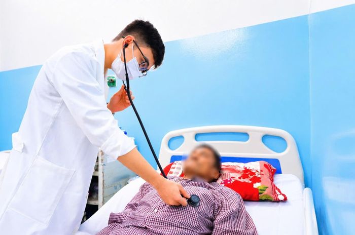 Sau một tuần điều trị, cụ ông 72 tuổi hồi phục gần như hoàn toàn và chuẩn bị xuất viện. (Ảnh: BVCC)