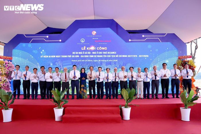 4 dự án được khởi công gồm: Nhà ở xã hội Khu 3 Định Hòa (giai đoạn 1), Nhà ở xã hội Khu 4 Định Hòa, Nhà ở xã hội Khu 2 Việt Sing và Nhà ở xã hội Khu 7 Việt Sing. Cả 4 dự án đều do Tập đoàn Becamex làm chủ đầu tư.