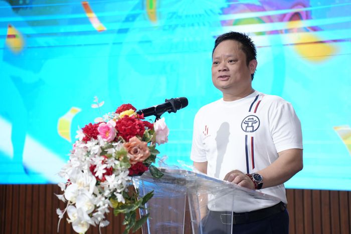 Bí thư Đảng ủy, Giám đốc Cơ quan Báo và Phát thanh, Truyền hình Hà Nội Vũ Minh Tuấn phát biểu tại lễ bế mạc. Ảnh: Phạm Mạnh