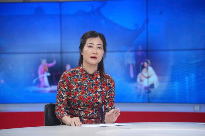 TS Trần Thị Minh Thu, Trưởng ban Nghiên cứu Nghệ thuật, Viện Văn hóa, Nghệ thuật, Thể thao và Du lịch Việt Nam trao đổi tại Chương trình. Ảnh: Phạm Hùng