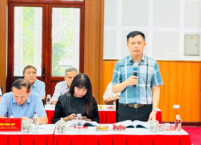 PGS.TS Nguyễn Thành Lợi, Phó Giám đốc Cơ quan Báo và Phát thanh, Truyền hình Hà Nội phát biểu tham luận tại hội thảo. Ảnh: Nguyên Bảo