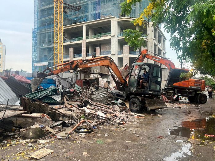 Hiện trường công trình sau khi bị phá dỡ.