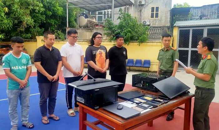Các đối tượng, tang vật trong chuyên án.