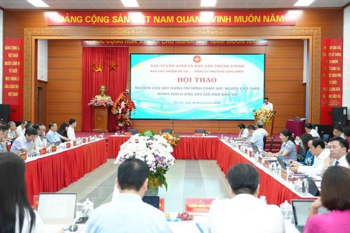 Hội thảo về nghiên cứu xây dựng mô hình chăm sóc người cao tuổi ban ngày được diễn ra vào sáng ngày 26/6 với sự tham dự của nhiều nhà nghiên cứu, chuyên gia.