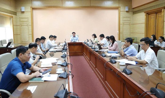 Quang cảnh cuộc họp.