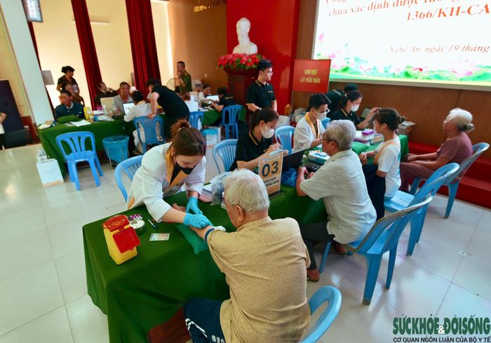 Thân nhân liệt sĩ chưa xác định thông tin được lấy mẫu sinh phẩm ADN.