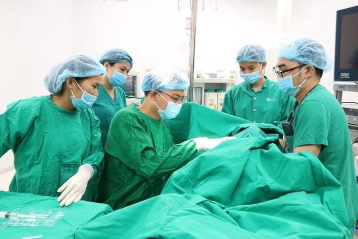 Bệnh viện Nhi Thái Bình tiếp nhận và làm chủ kỹ thuật vi phẫu tạo hình khuyết hổng lớn vùng hàm mặt bằng vạt tự do.