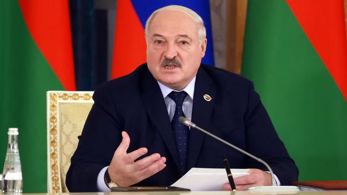 Những phát biểu của ông Zelensky được đưa ra chỉ một ngày sau khi Tổng thống Belarus Alexander Lukashenko được cho là đã chấp nhận tối hậu thư mà Ukraine đưa ra.