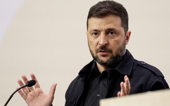 Tổng thống Ukraine, ông Volodymyr Zelensky, ngày 25/6 cũng thông báo đã phê duyệt chiến dịch "tập kích 40 ngày" do Cơ quan An ninh Ukraine đề xuất.