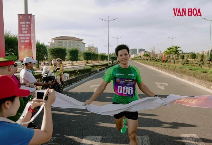Niềm vui của VĐV khi về đích