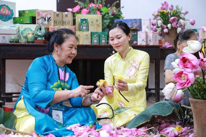 Nghề ướp trà sen Quảng An không đơn thuần là một nghề mưu sinh mà còn là một giá trị văn hóa quý báu, gắn liền với lịch sử, con người và bản sắc của vùng đất Tây Hồ