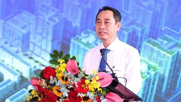 Tổng Giám đốc Tập đoàn Becamex Nguyễn Hoàn Vũ phát biểu ý kiến tại lễ khởi công các dự án.