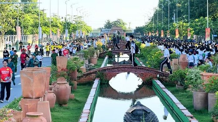 Tham gia Giải chạy.