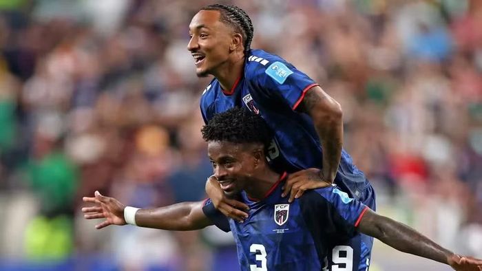 Cape Verde ăn mừng với tấm vé vào vòng loại trực tiếp. (Ảnh: FIFA)