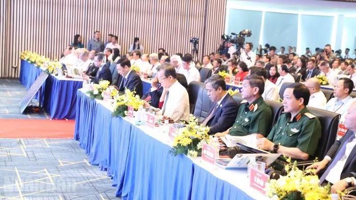 Các đại biểu dự hội nghị.