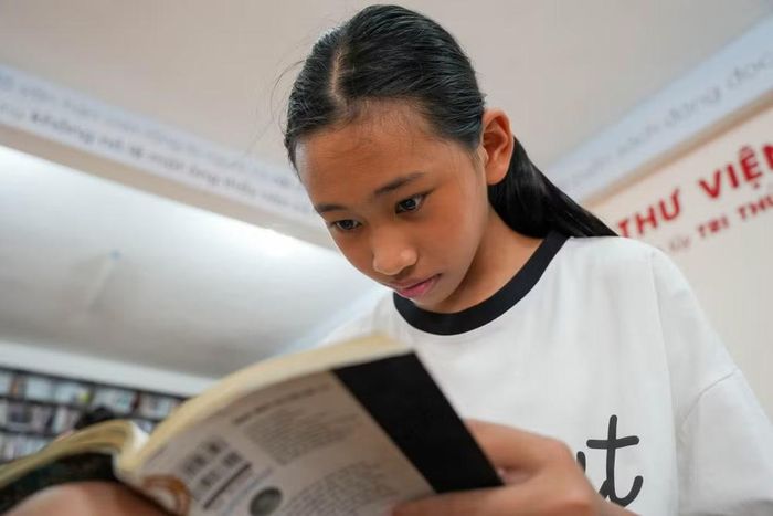 Theo ông Hà Văn Thuần, Trưởng thôn Tuy Lộc, giá trị lớn nhất đọng lại ở những thư viện cộng đồng chính là sự vun đắp cho một thế hệ tương lai giàu tri thức và không lãng quên nguồn cội.