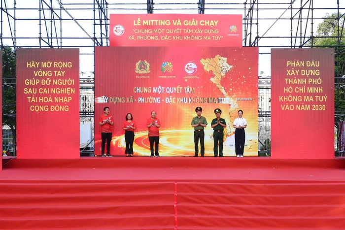 Lãnh đạo Thành phố Hồ Chí Minh chung quyết xây dựng xã phường đặc khu không ma túy.