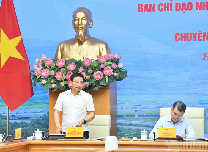 Phó Thủ tướng Nguyễn Văn Thắng phát biểu ý kiến tại hội nghị.