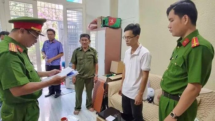 Đối tượng Trần Minh Duy bị bắt giữ.