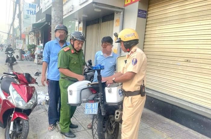 CSGT xử lý đơn vị thi công không đúng thời gian cho phép.