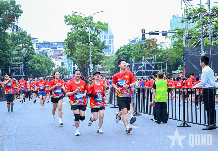  Đa phần vận động viên là những người trẻ, tất cả đều hào hứng tham gia với chung quyết tâm vì một cộng đồng không ma túy.