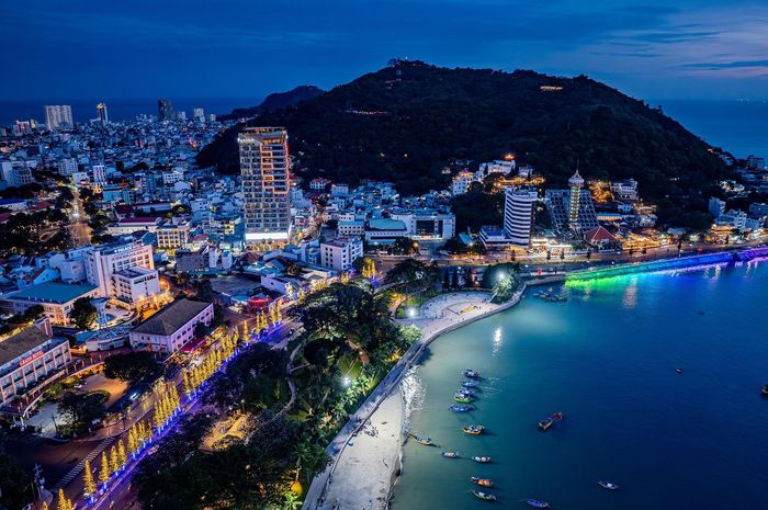  Biển Vũng Tàu. Ảnh: VĂN NGÔ