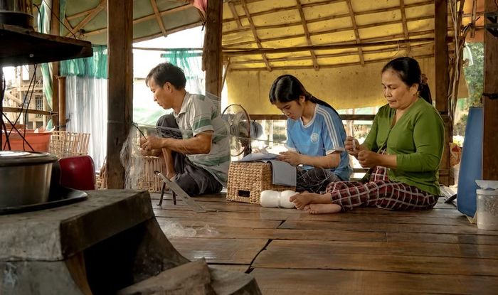 Hai vợ chồng chị Phan Thị Hạnh và anh Trần Văn Phết.