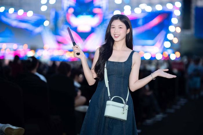 Linh Nhi bất ngờ với quy mô sân khấu Concert 'Thanh xuân'.