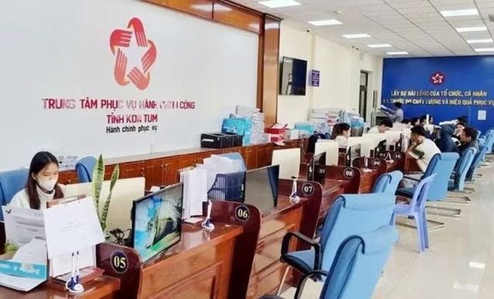 Trung tâm phục vụ hành chính công tỉnh Kon Tum (cũ) Ảnh: TTX