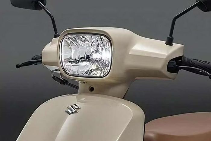 Mẫu xe tay ga mới này được xây dựng trên nền tảng kỹ thuật có liên quan đến dòng Suzuki Swish trước đây, nhưng hãng xe Nhật Bản đã tái định hình hoàn toàn phong cách của sản phẩm.