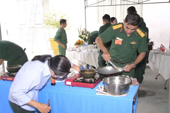 Các đội thi tham gia phần thi.