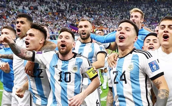Tổng hợp dự đoán quốc tế: Argentina thắng: khoảng 90–95%. Hòa: khoảng 5–8%, Jordan thắng: dưới 3%.