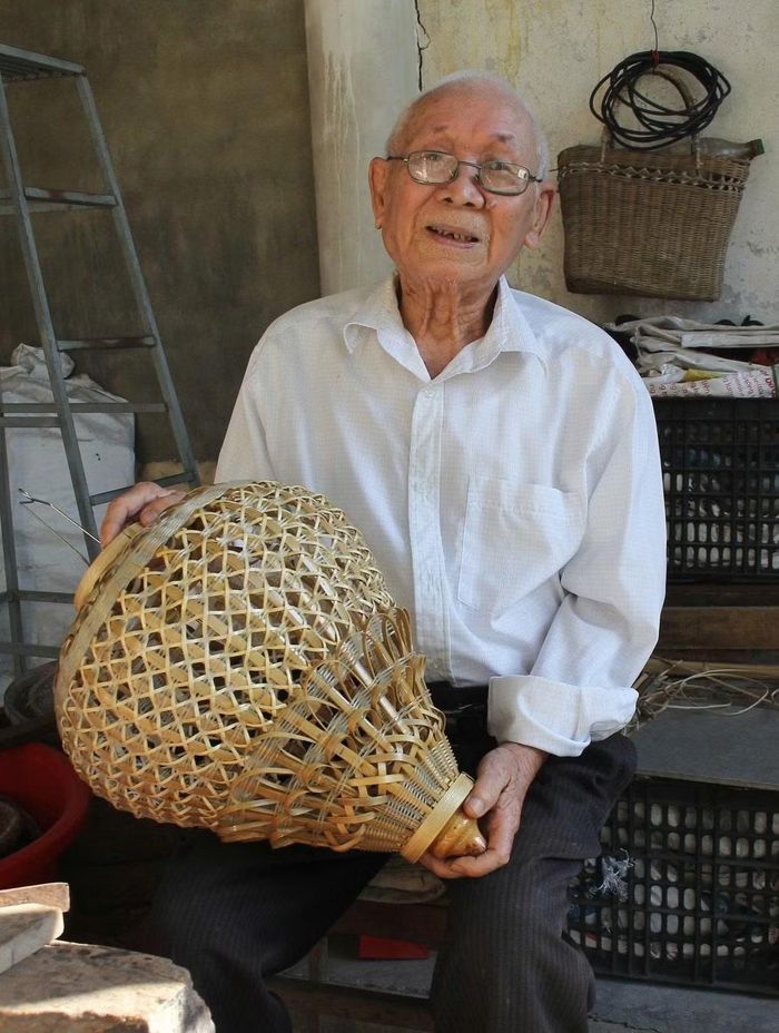 Nghệ nhân ưu tú Huỳnh Văn Ba