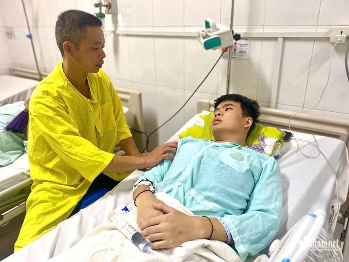 Chi phí ghép tim dự kiến khoảng hơn 1 tỷ đồng. Lúc này, Đạt rất mong nhận được sự giúp đỡ từ cộng đồng