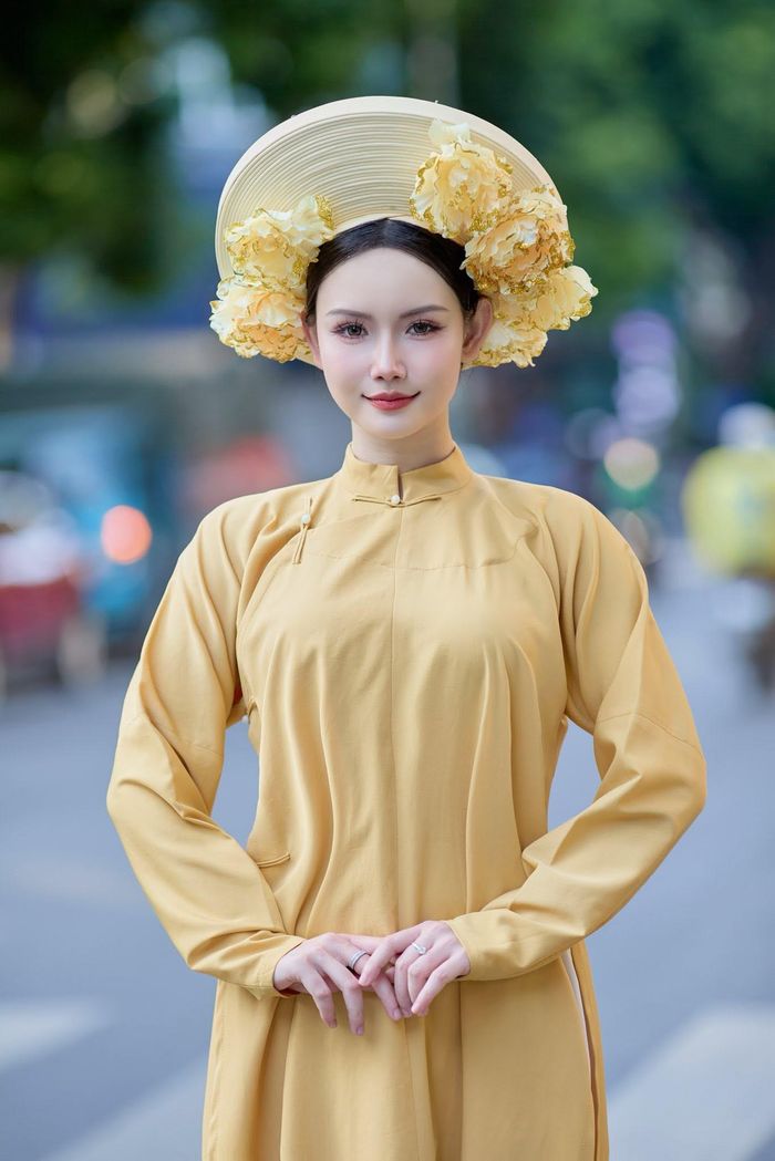 Tú Quyên được nhận xét thích hợp với vai Tuyết Lan, mang đến làn gió trẻ trung trên sóng truyền hình vốn đang khát những gương mặt mới. 
