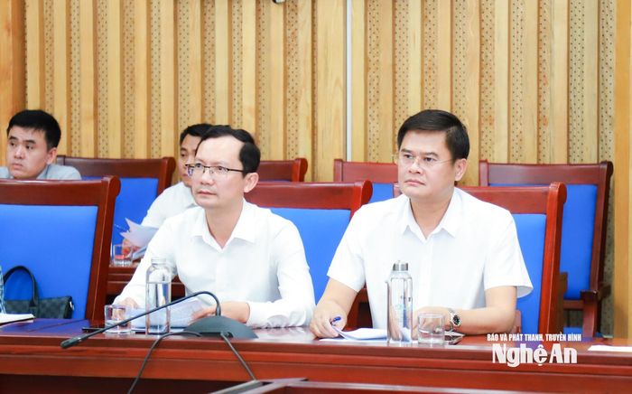 Các đại biểu dự hội nghị tại điểm cầu UBND tỉnh Nghệ An. Ảnh: Thành Duy
