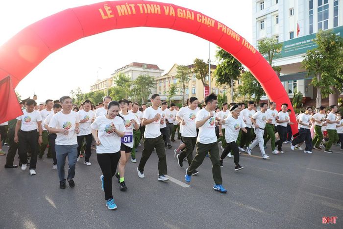 Những bước chạy khỏe khoắn, năng động.