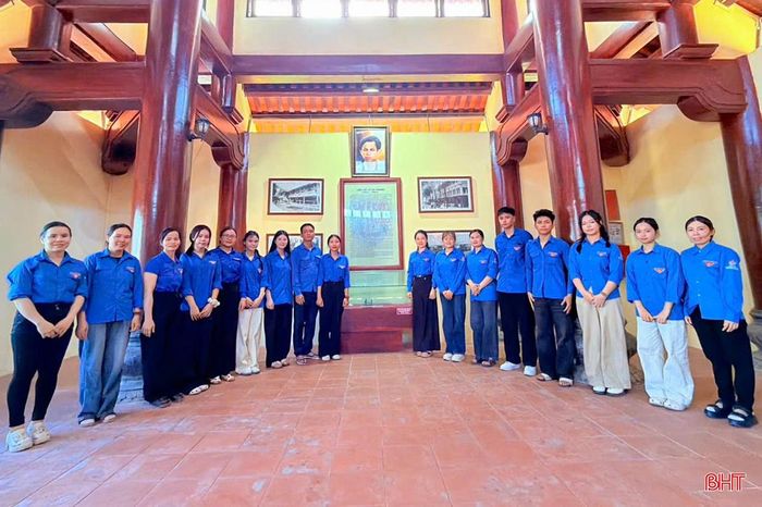 Với hơn 300 hoạt động, công trình, phần việc được triển khai đồng loạt, “Ngày Thanh niên cùng hành động” không chỉ tạo khí thế thi đua sôi nổi chào mừng thành công Đại hội đại biểu toàn quốc Đoàn TNCS Hồ Chí Minh lần thứ XIII mà còn tiếp tục khẳng định vai trò tiên phong, trách nhiệm của tuổi trẻ Hà Tĩnh trong tham gia phát triển kinh tế - xã hội, xây dựng quê hương ngày càng giàu đẹp, văn minh.