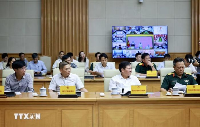 Thủ tướng Lê Minh Hưng chủ trì Hội nghị trực tuyến sơ kết 6 tháng đầu năm 2026 về lĩnh vực giao thông vận tải. (Ảnh: Dương Giang/TTXVN)