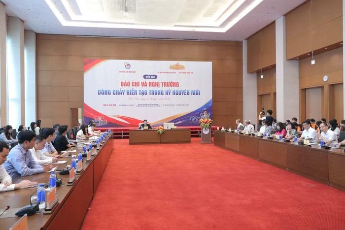 Việc lựa chọn chủ đề “Báo chí và Nghị trường: Dòng chảy kiến tạo trong kỷ nguyên mới” xuất phát từ hai từ khóa quan trọng là “dòng chảy” và “kiến tạo." (Nguồn: Ban tổ chức cung cấp)