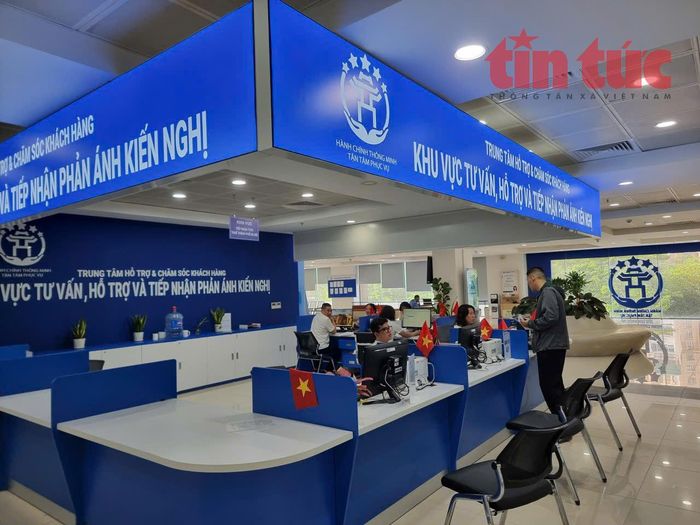 Trung tâm Dịch vụ hành chính công Hà Nội có chương trình ký kết hợp tác với Hiệp hội Doanh nghiệp nhỏ và vừa Hà Nội về cắt giảm thủ tục hành chính trực tuyến.