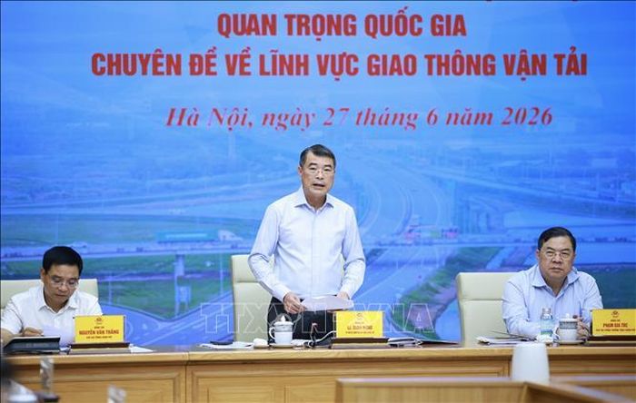 Thủ tướng Lê Minh Hưng chủ trì Hội nghị trực tuyến sơ kết 6 tháng đầu năm 2026 về lĩnh vực giao thông vận tải. Ảnh: Dương Giang/TTXVN