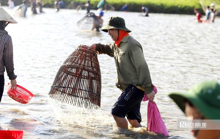 Lễ hội đánh cá độc đáo đã tồn tại khoảng 300 năm nay với thông điệp khuyến nông, khuyến ngư, phát triển nông nghiệp, nông thôn.