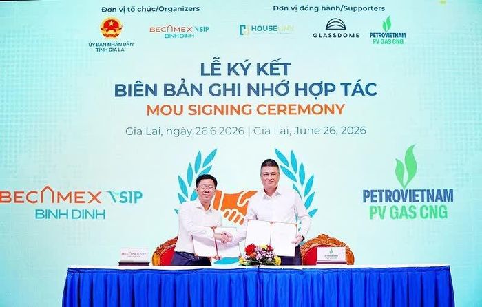 Becamex Bình Định và CNG Việt Nam ký kết biên bản ghi nhớ hợp tác, mở hướng phát triển giải pháp năng lượng sạch tại Khu công nghiệp Becamex VSIP Bình Định.
