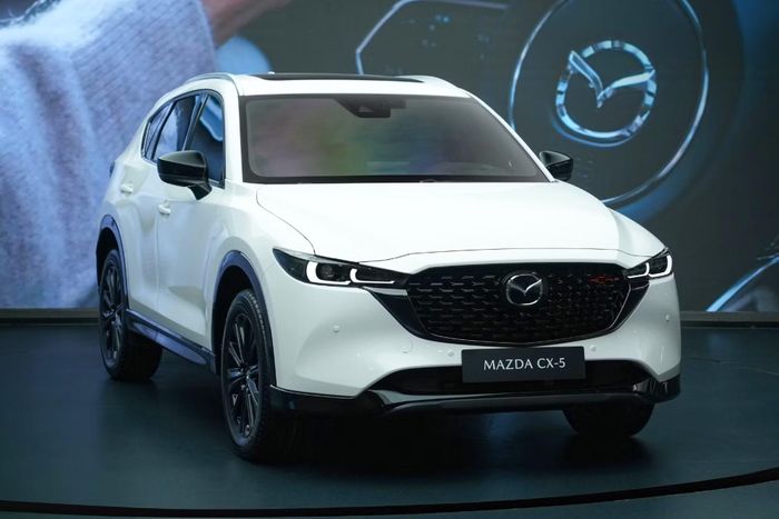 CX-5 tiếp tục là mẫu xe chủ lực, giữ nhịp doanh số cho Mazda tại Việt Nam trong vài năm gần đây. Ảnh: Mazda.