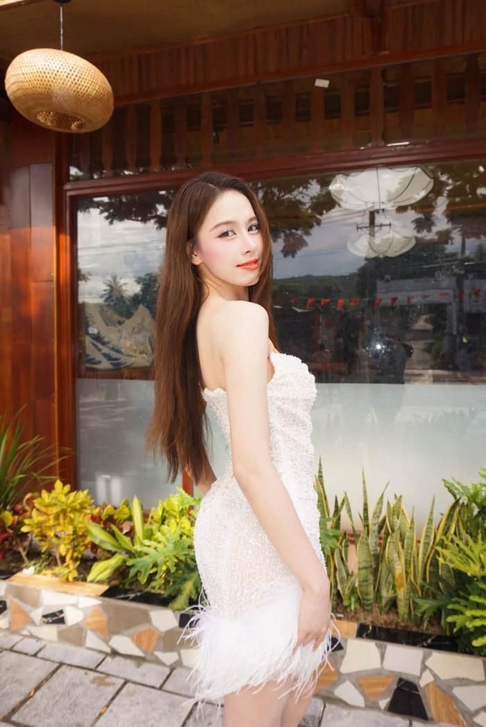 Vẻ đẹp ngọt ngào, cuốn hút của Á hậu Ngọc Hằng trong bộ ảnh mới. (Nguồn: FBNV)